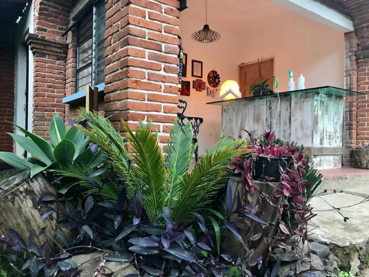 Posada Teopanco 테포츨란 외부 사진